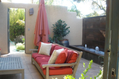 Contemporary courtyard and water feature